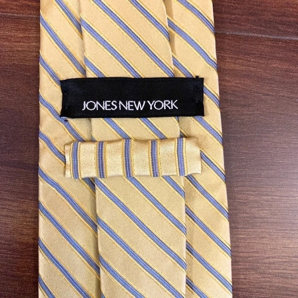 JONES NEW YORK Yellow Stripes Silk Necktie